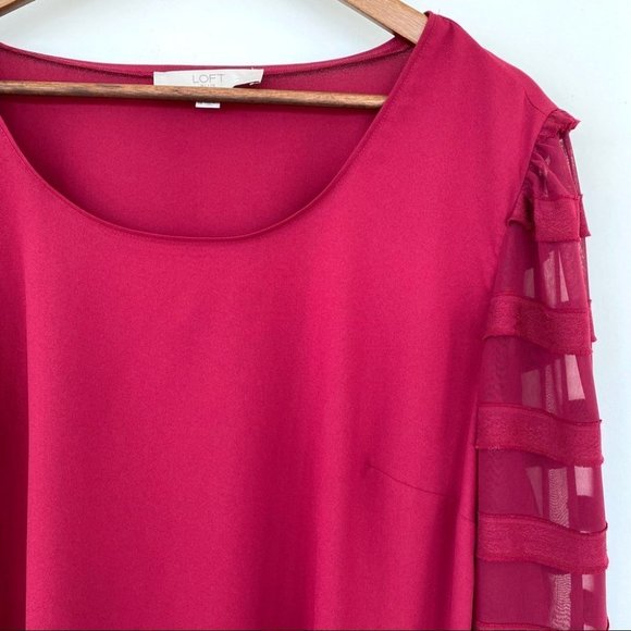 LOFT loose & flowy top with crew neckline & long sleeves, plus size - Picture 2 of 8